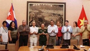 Vietnam, Cuba boost defense co-operation   - ảnh 1